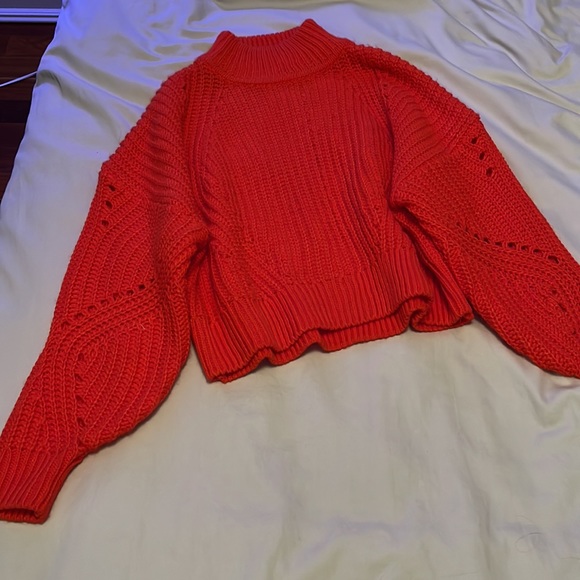 Vibrant red/orange knit cropped sweater - Picture 5 of 6